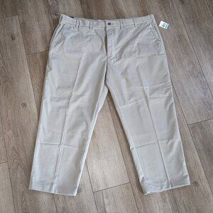 NWT Izod Sportflex Khakis Performance Stretch Flat Front Pants Size 46 X 29